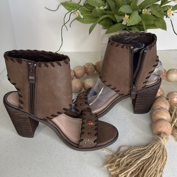 Very Volatile Women's Size 6 Boho Heeled Sandal Brown Beaded Fringe - Picture 3 of 9